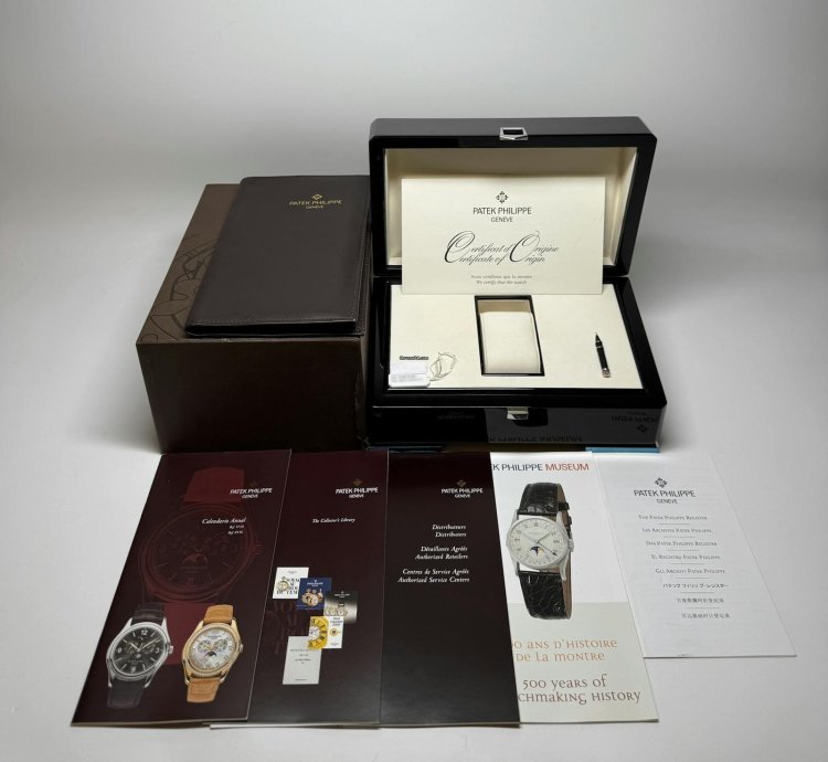 Patek Philippe Annual Calendar Complications Annual Calendar Moon Phases 5146 1g-001