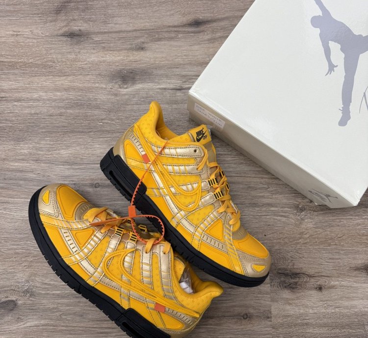 Nike Dunk Yellow Off Whites