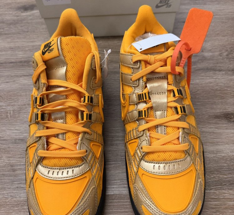 Nike Dunk Yellow Off Whites