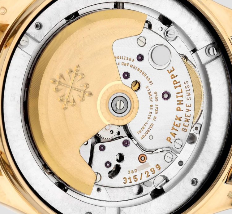 Patek Philippe Annual Calendar Complications Annual Calendar Yellow Gold Watch