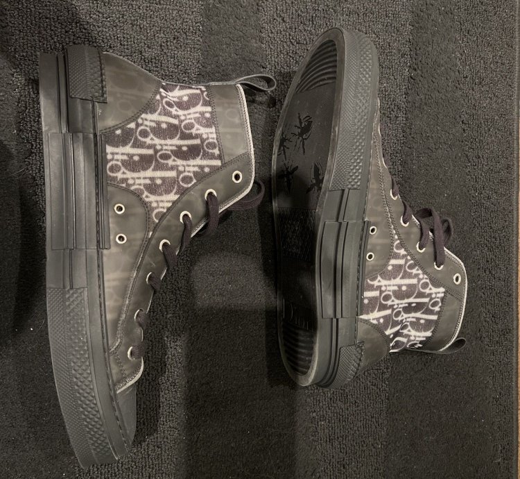 Dior B23