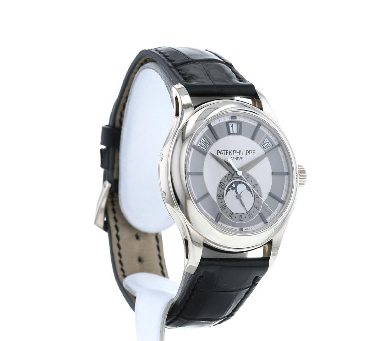 Patek Philippe Annual Calendar En Or Blanc Ref 5205 Vers