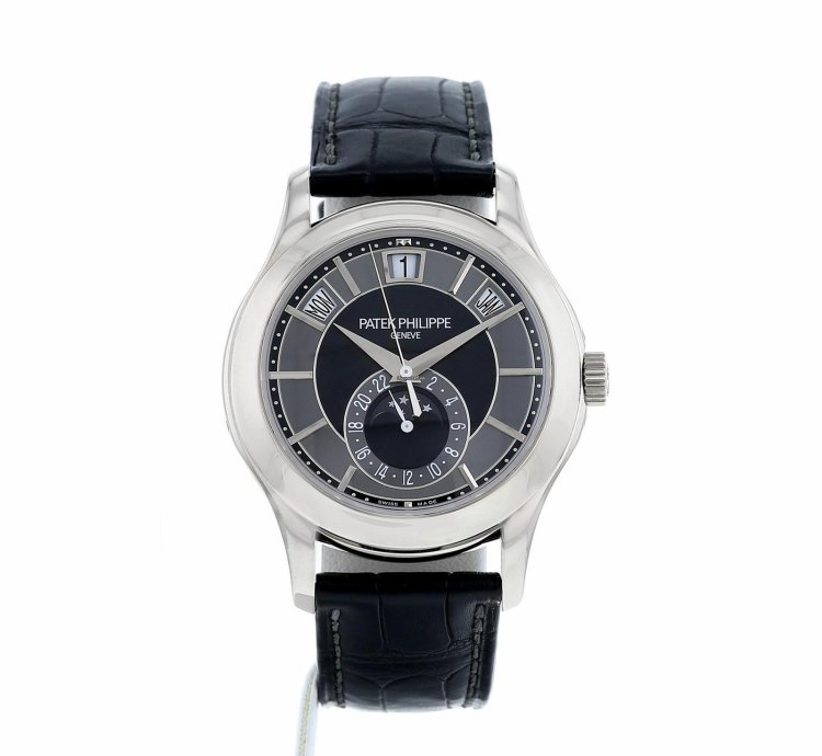 Patek Philippe Annual Calendar En Or Blanc Ref 5205g Vers