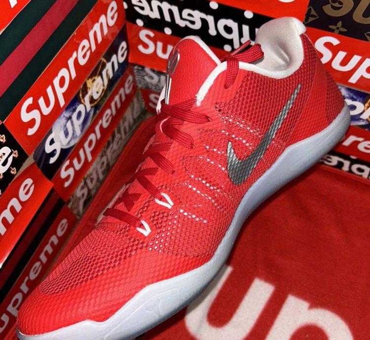 Nike Kobe 11 Team Bank University Red 856485-663 Size 13 5