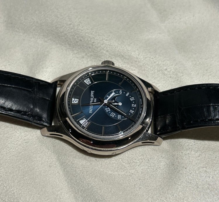 Patek Philippe Annual Calendar Full Set Super Etat Plusieurs Bracelets Patek