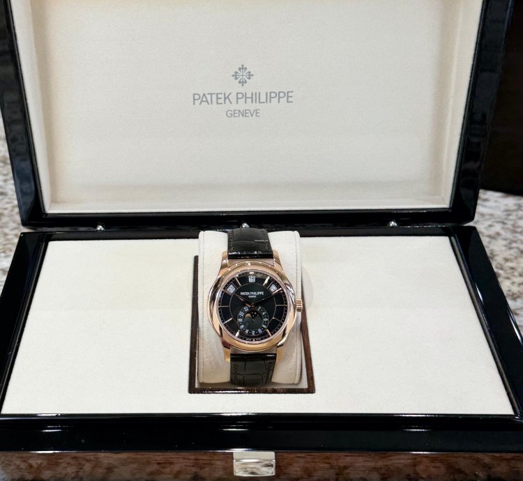 Patek Philippe Annual Calendar Green Dial 2022 5205r-011 Olive