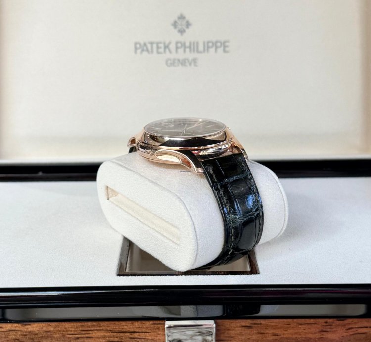 Patek Philippe Annual Calendar Green Dial 2022 5205r-011 Olive