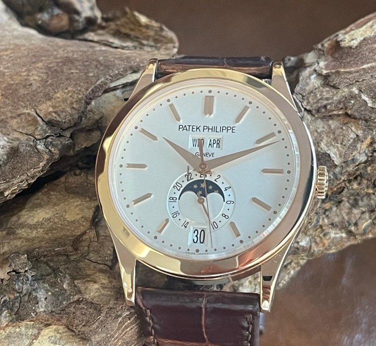 Patek Philippe Annual Calendar Jahreskalender - Ref 5396r-011 - Full-set 2013 Service 2020