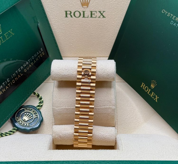 Rolex Datejust 31 New 2024 Champagne Index Dial Fluted Bezel Yellow Gold President