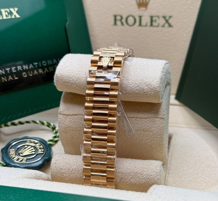 Rolex Datejust 31 New 2024 Mother Of Pearl Diamond Dial Fluted Bezel Yellow Gold President