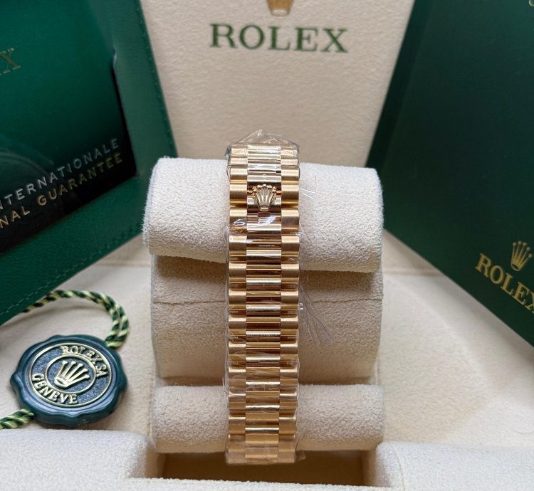 Rolex Datejust 31 New 2024 Mother Of Pearl Diamond Dial Fluted Bezel Yellow Gold President