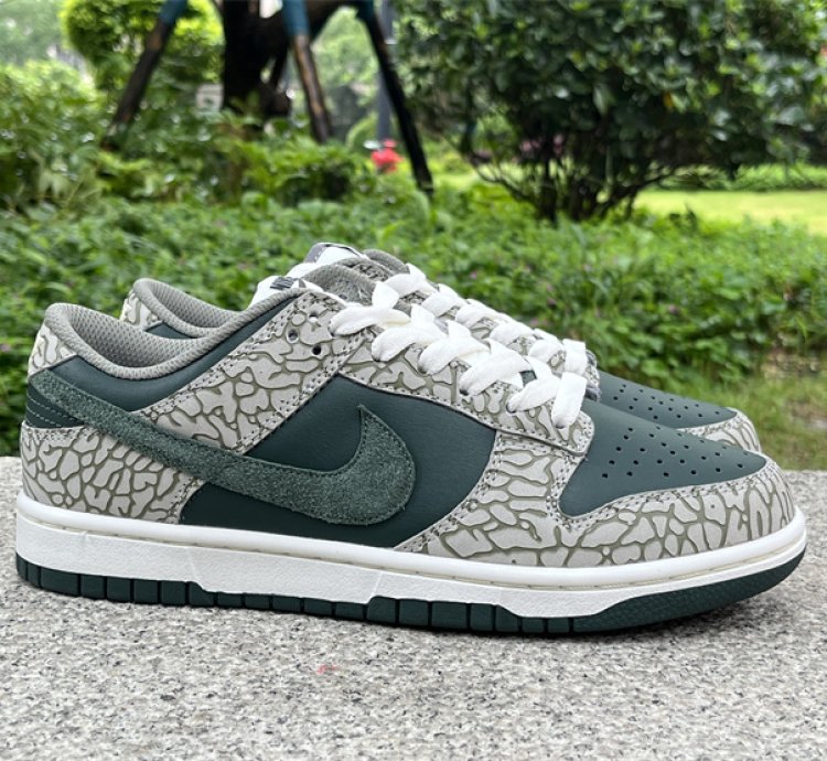 Nike Sb Dunk - Urban Landscape Dark Stucco
