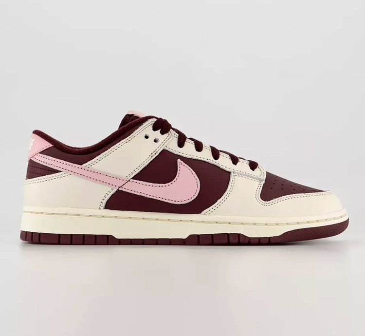Nike Dunk Low - Valentines Day Pale Ivory Pink Dr9705-100