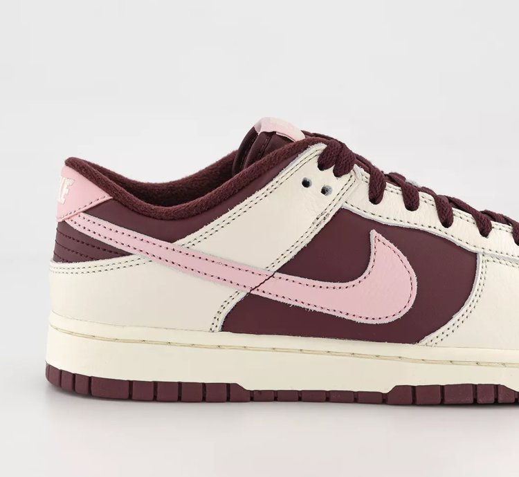 Nike Dunk Low - Valentines Day Pale Ivory Pink Dr9705-100