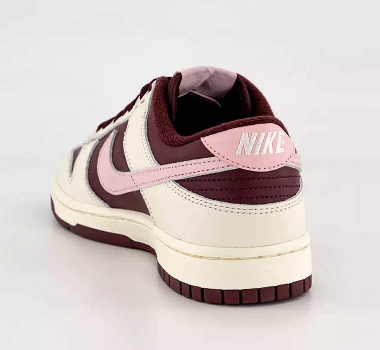 Nike Dunk Low - Valentines Day Pale Ivory Pink Dr9705-100