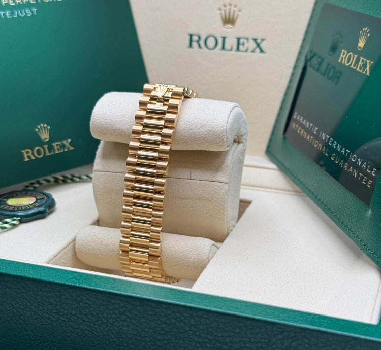 Rolex Datejust 31 New 2025 Champagne Index Dial Fluted Bezel Yellow Gold President