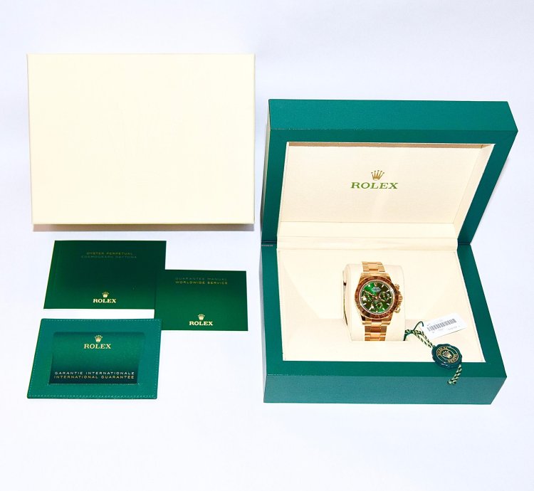 Rolex Daytona 116508 Green Box And Papers 2022