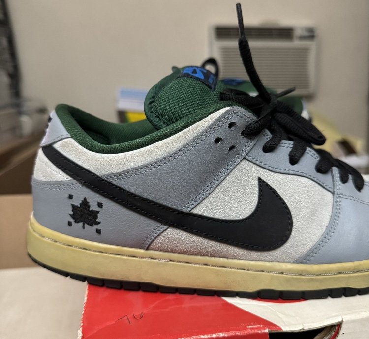 2015 Nike Sb Dunk Low Maple Leaf Central Park Size 11 5