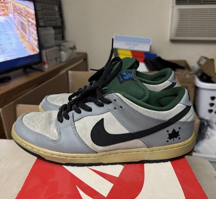 2015 Nike Sb Dunk Low Maple Leaf Central Park Size 11 5