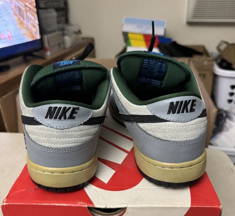 2015 Nike Sb Dunk Low Maple Leaf Central Park Size 11 5