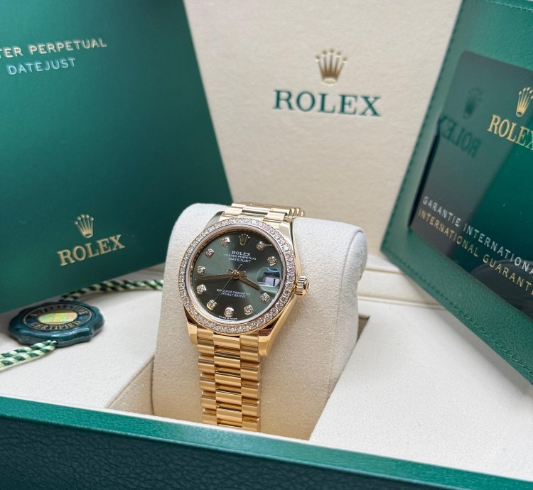 Rolex Datejust 31 New 2025 Olive Green Diamond Dial 18k Gold Diamond Bezel President