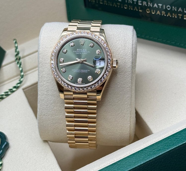 Rolex Datejust 31 New 2025 Olive Green Diamond Dial 18k Gold Diamond Bezel President