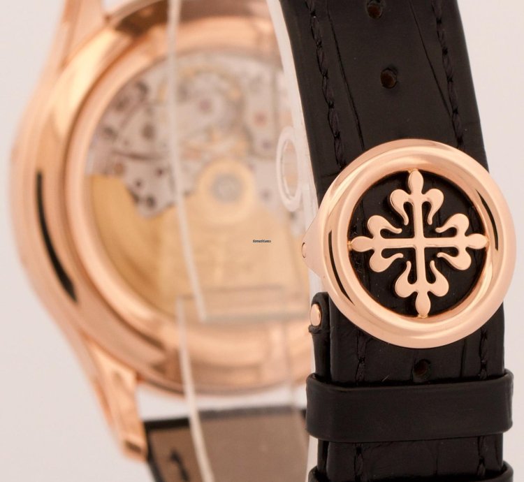Patek Philippe Annual Calendar Papers Annual Calendar Complications Green 18k Gold 5205r-010 Box