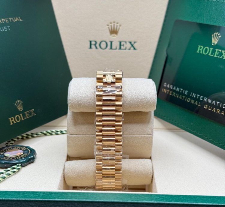 Rolex Datejust 31 New 2025 Tahitian Mother Of Pearl Diamond Dial Yellow Gold President