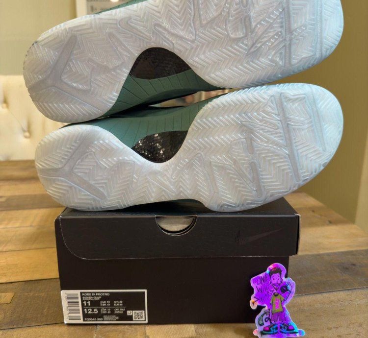Nike Kobe Iv 4 Protro Girl Dad Size 11