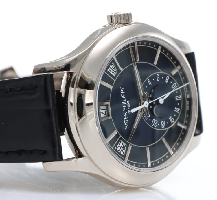Patek Philippe Annual Calendar Ref 5205g-013 Moonphase Like New Full Set Year 2021