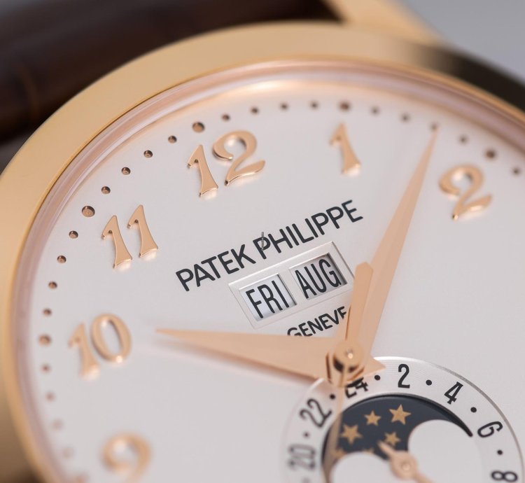 Patek Philippe Annual Calendar Ref 5396r-012 18k Rose Gold Box Papers Bj-2016