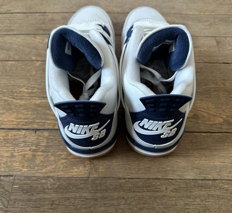 Air Jordan 4 Sb Navy