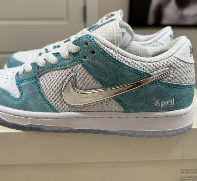 April Skateboards Dunk Sb