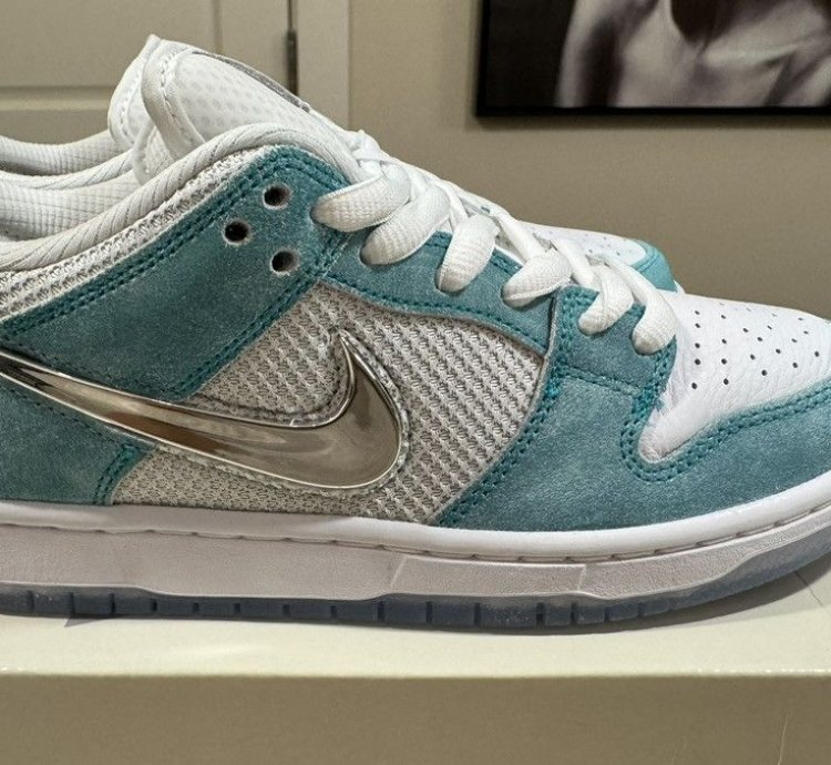 April Skateboards Dunk Sb
