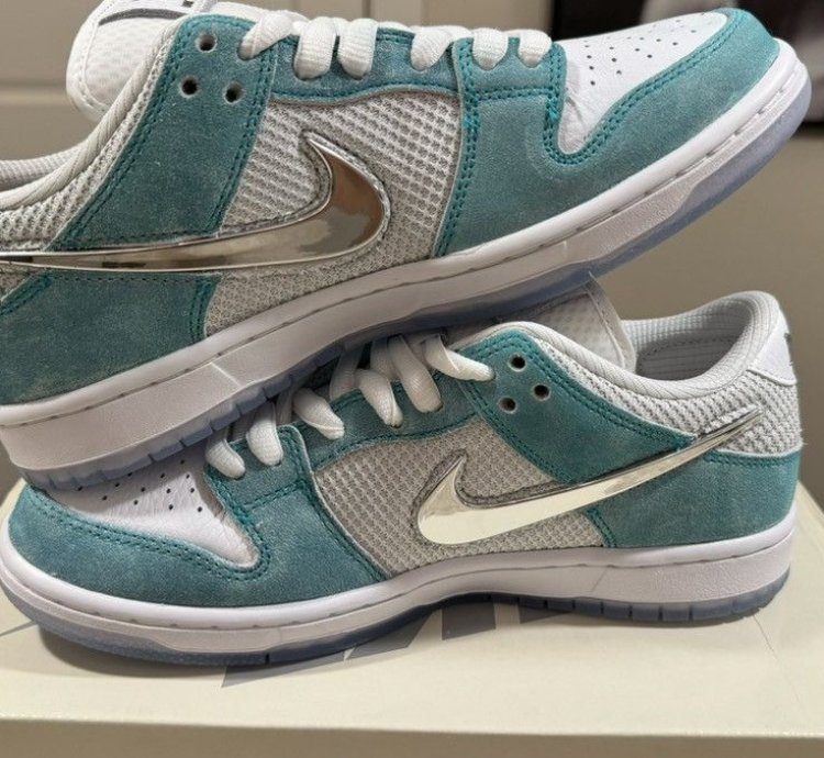 April Skateboards Dunk Sb