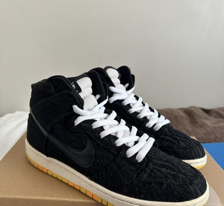 Black Skunk Nike Sb Dunk High 2016