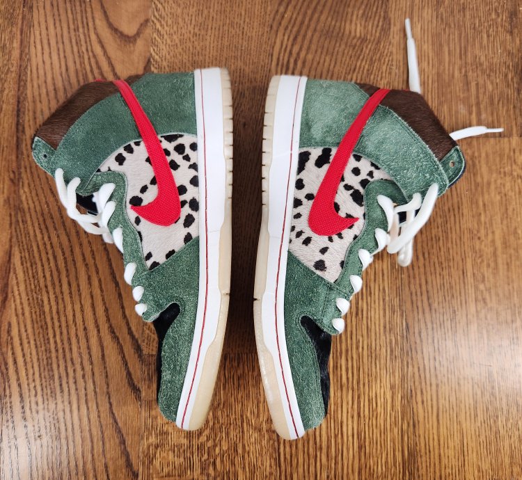 Bq6827-300 Nike Sb Dunk High Walk The Dog
