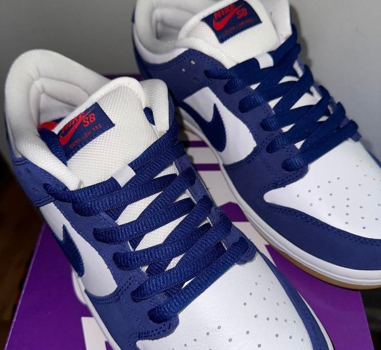 Deadstock Nike Sb Dunk Low Pro Los Angeles Dodgers Size 9 5