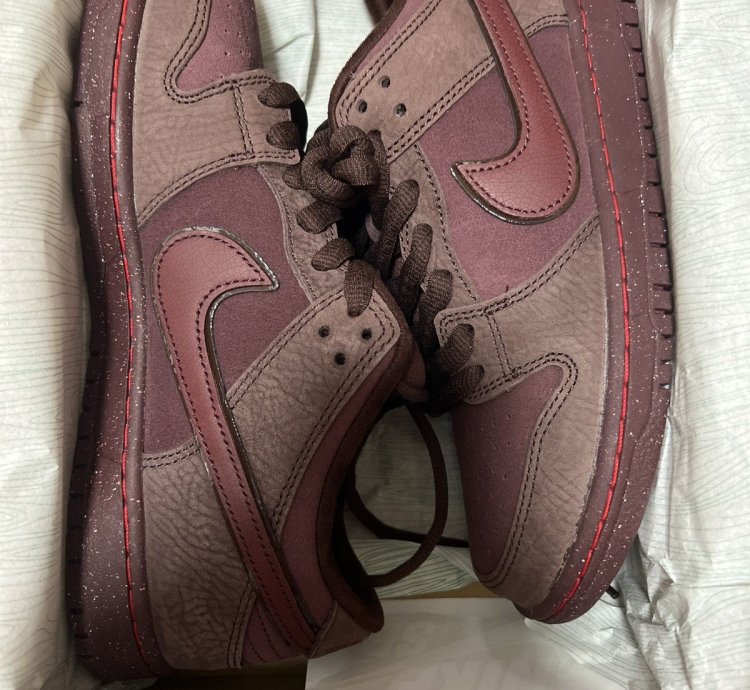 Dunk Low Premium Sb City Of Love Collection-burgundy Crush