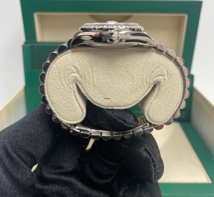 Rolex Datejust 31 White Gold Datejust 31 - Diamond Bezel - Mother-of-pearl Diamond Dial - President 278289