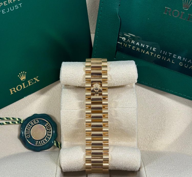 Rolex Datejust 31 Yellow Gold Diamond Set Mop Dial New 2024 Box And Papers