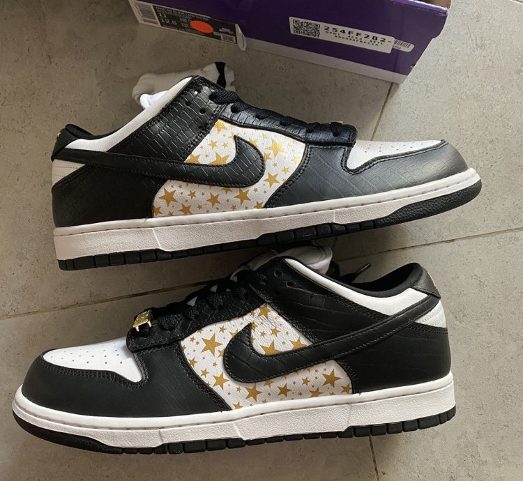 Nike Sb Dunk Low Og Qs Supreme