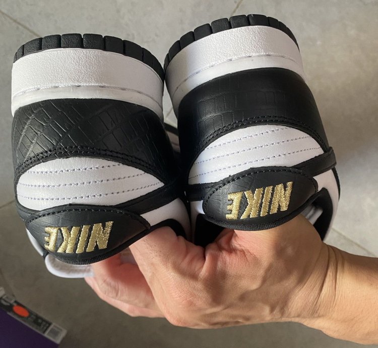 Nike Sb Dunk Low Og Qs Supreme