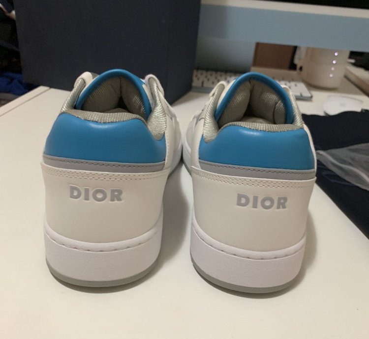 Dior B27 Low Top Sneakers In White And Light Blue Sz 42