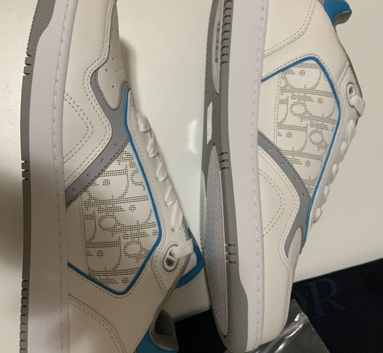 Dior B27 Low Top Sneakers In White And Light Blue Sz 42