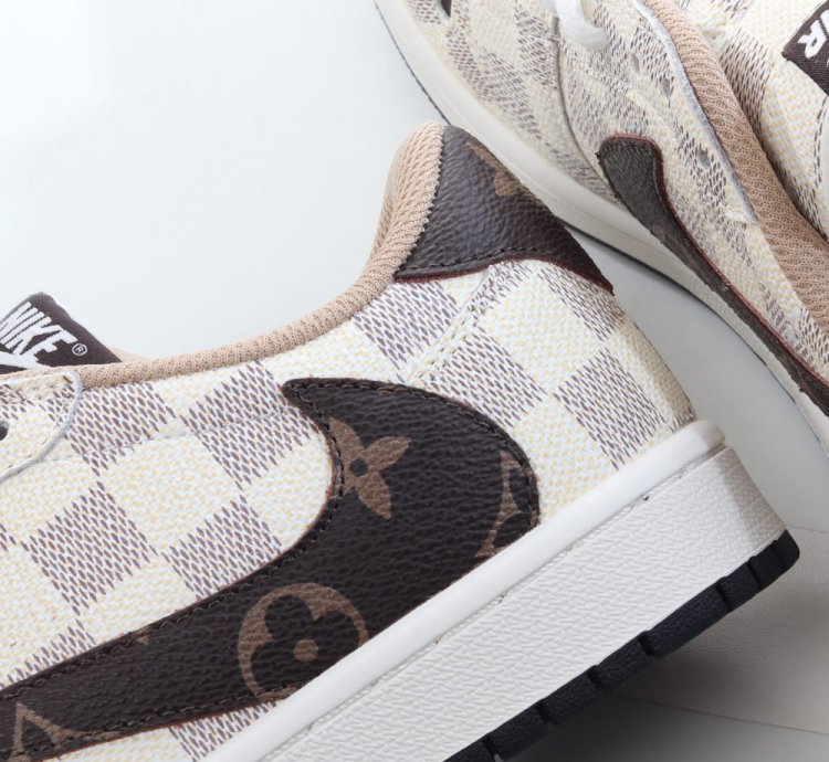 Louis Vuitton x Travis Scott Air Jordan 1 Low - White