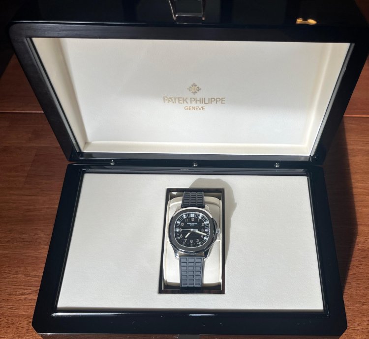 Patek Philippe Aquanaut 2008 Never Worn