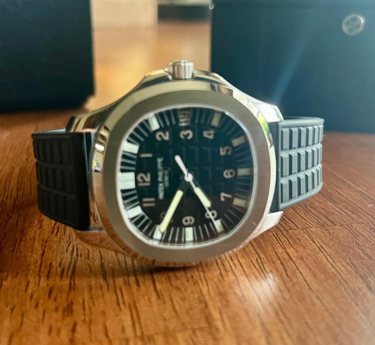 Patek Philippe Aquanaut 2008 Never Worn