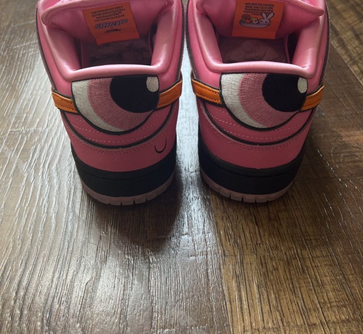Nike Sb Dunk Low The Powerpuff Girls Blossom