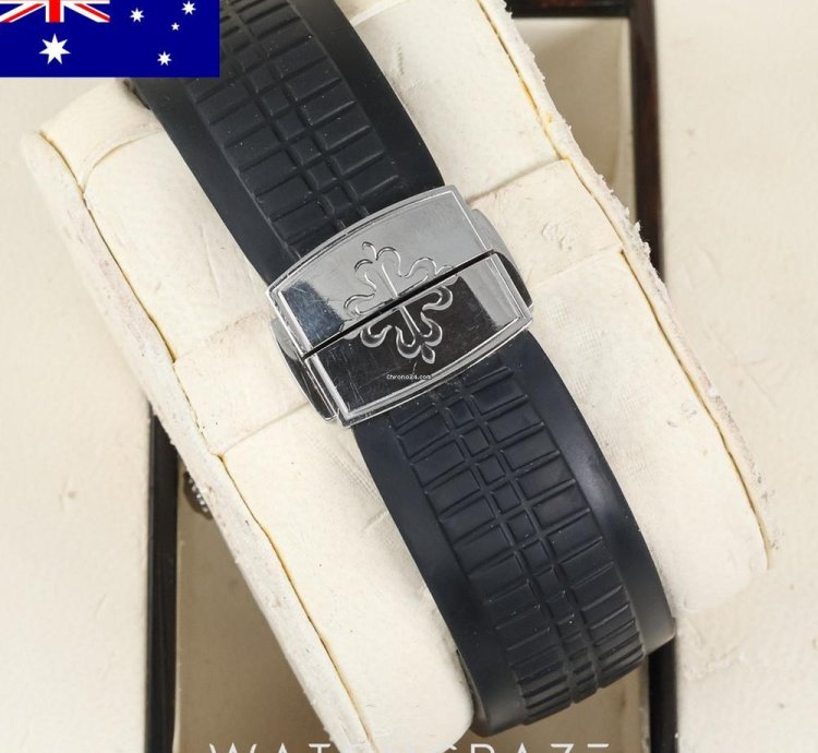 Patek Philippe Aquanaut 2008 Patek Philippe Auqanaut Black Date 40mm 5167a-001